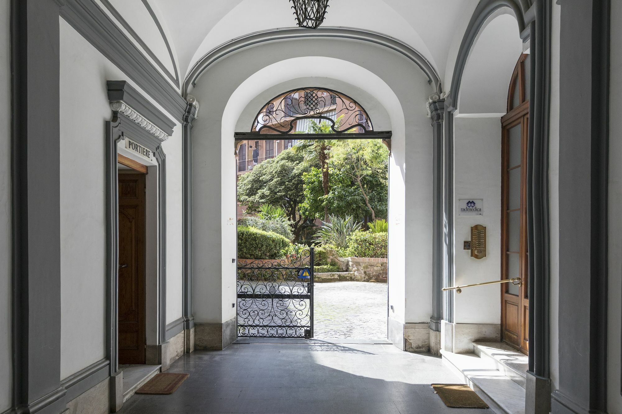 Modern 2br In San Pietro / Vaticano By Sonder * Rom